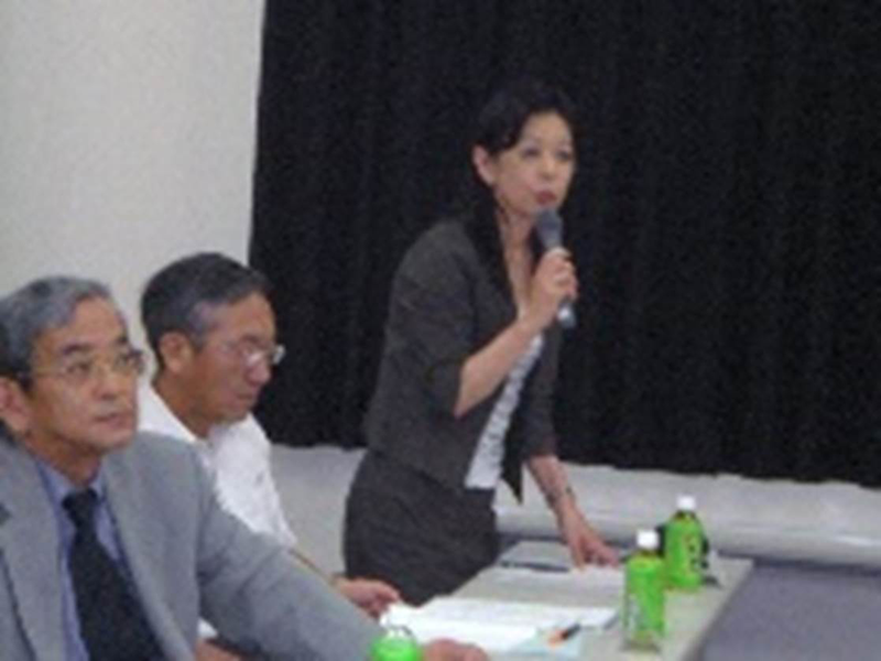 半田病院経営委員会の風景