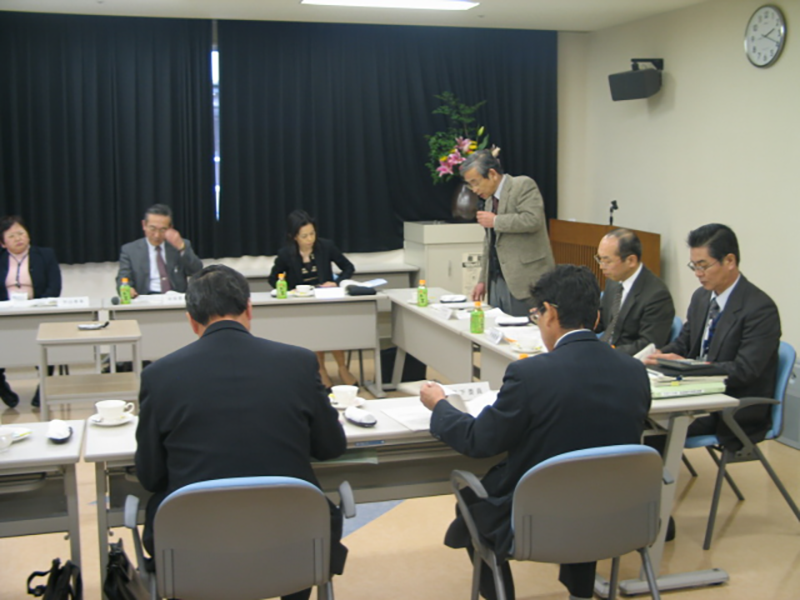 半田病院経営委員会の風景